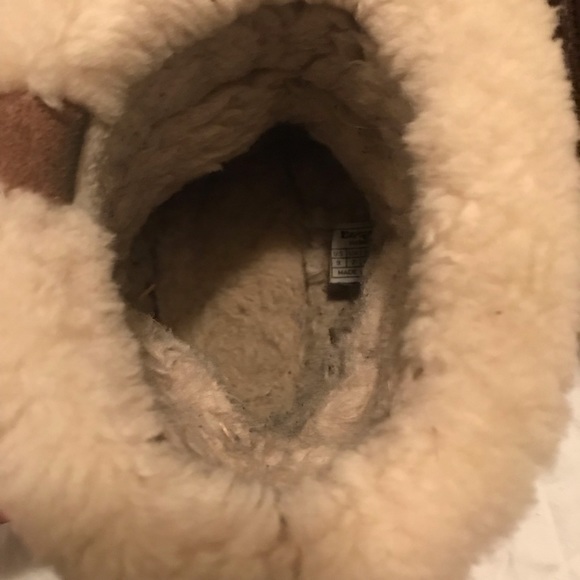 BearPaw Abbey Boots - Picture 6 of 7